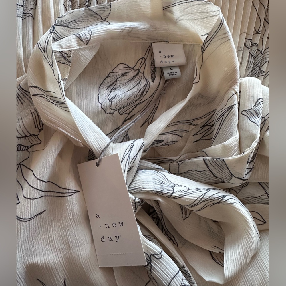 A New Day Flowy Fairy Floral Chiffon Long Sleeve Maxi Dress Ivory/Black LG NWT - Picture 8 of 13